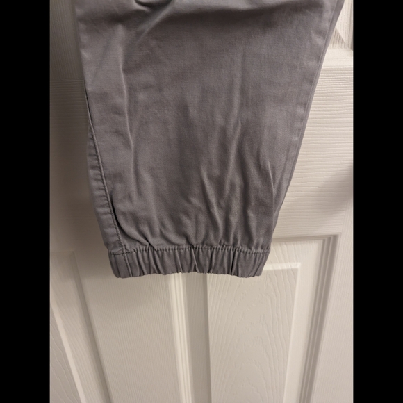 Old Navy Tech Jogger Pants - Picture 4 of 4